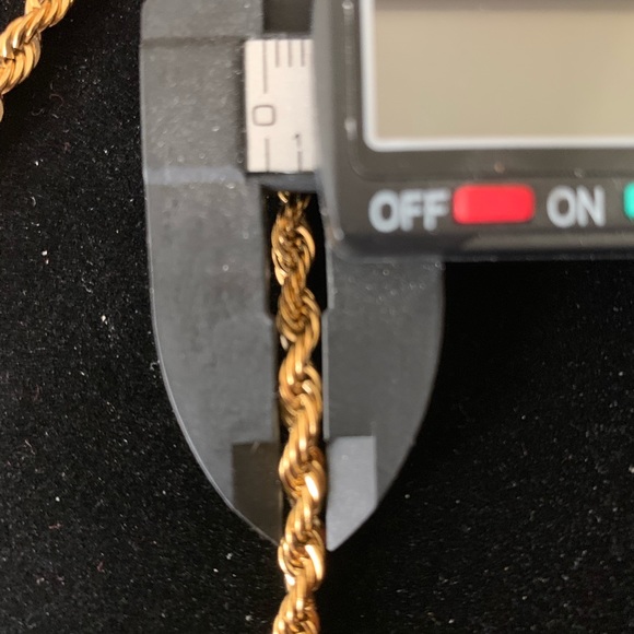 Chain Necklace - Picture 3 of 3